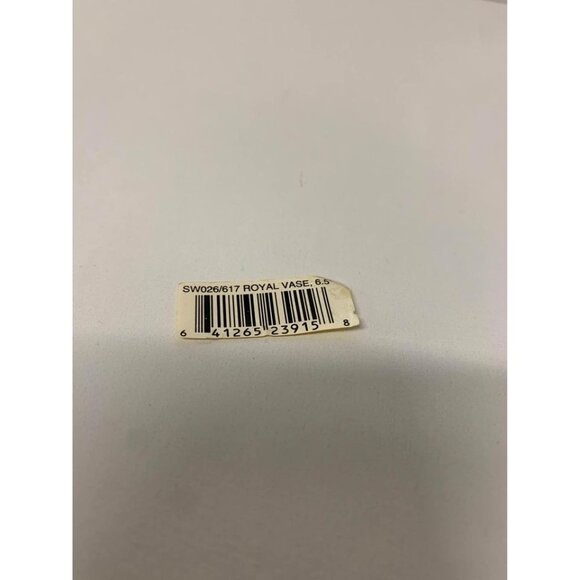 Mikasa 6.5” Royal Vase Glass - Picture 6 of 6